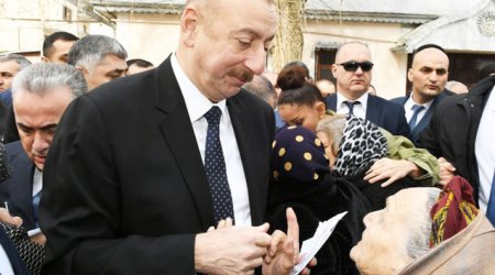 Prezidentin əlbəəl aldığı məktublarda nə yazılıb?