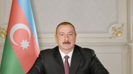 Ilham Aliyev set up commission in connection with fire in Baku