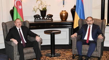 Meeting of Azerbaijani president, Armenian prime minister kicks off