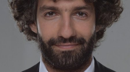 Таир Мамедов рекламирует армянский магазин «Карабах»