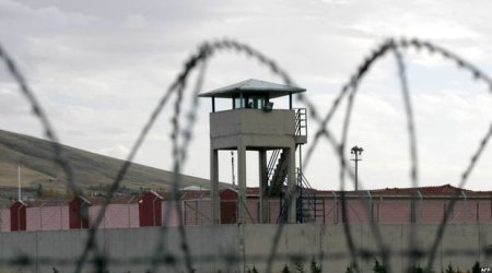 8 il evindəki hücrədə gizlənən məhbus yaxalandı – FOTO