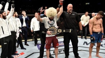 Нурмагомедов отметил годовщину победы в UFC