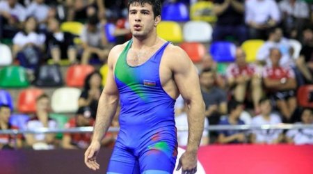 İslam Abbasov erməni dünya çempionunu məğlub etdi
