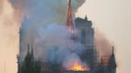 Parisdə dəhşət - Notr-Dam kilsəsi yanır - FOTO/Canlı yayım