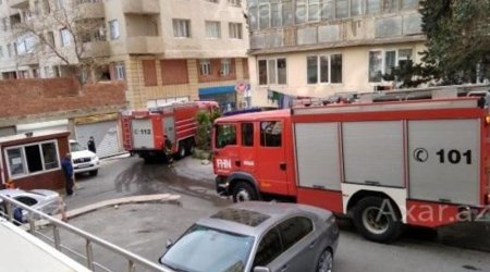 Bakıda yaşayış binası yanır - VİDEO