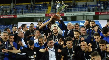 «Тоттенхэм» помог «Карабаху» в Лиге чемпионов