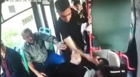 Bakıda avtobus sürücüsünü döydülər - VİDEO