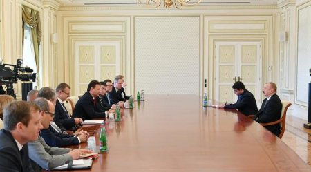 Prezident Çexiya Parlamenti Deputatlar Palatası sədrini qəbul etdi