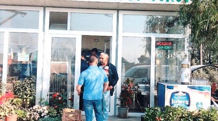 Gül mağazasında 100 kiloqram yararsız ət aşkarlandı - FOTO