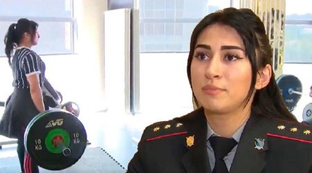 Azərbaycanlı polis qadın hər kəsi heyrətləndirdi - VİDEO