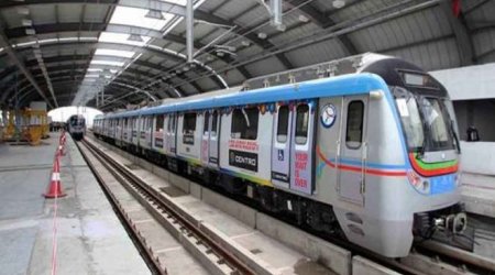 Metroda qatar relsdən çıxdı - Çox sayda xəsarət alan var - FOTO