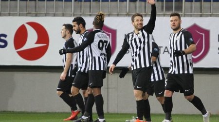 Daha bir futbolçu “Neftçi”dən getdi