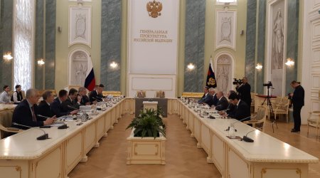 Azerbaijani, Russian prosecutor general’s offices sign co-op agreement (PHOTO)