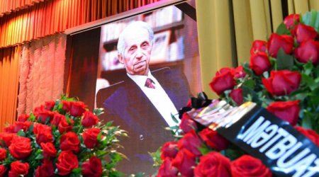 İlham Əliyev və xanımı Şirməmməd Hüseynovun vəfatı ilə bağlı nekroloq imzaladı