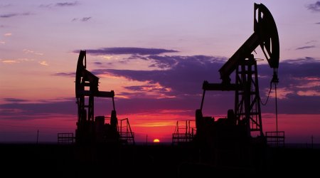 Azerbaijani oil price goes up nearly $2