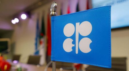 OPEC set for oil cut extension if Iran endorses pact