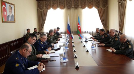 High-ranking military officials of Azerbaijan, Russia talk over Karabakh conflict (PHOTO/VIDEO)