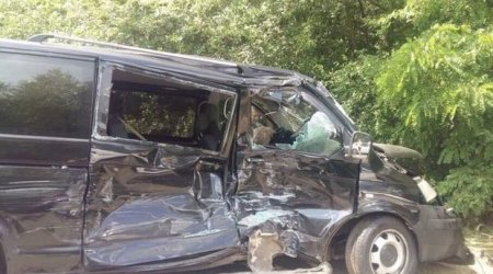 Prezidentin korteji uşaqla dolu avtobusa çırpıldı - FOTO/VİDEO