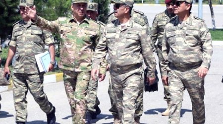 Zakir Həsənov hərbi hissələrdə yoxlamalara başladı - FOTOLAR