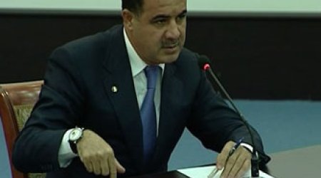 Elmar Vəliyevin bağlı qapısı- İNDİ ONUN QARŞISI AVTOMOBİLLƏRİN PARK YERİDİR - FOTOLAR