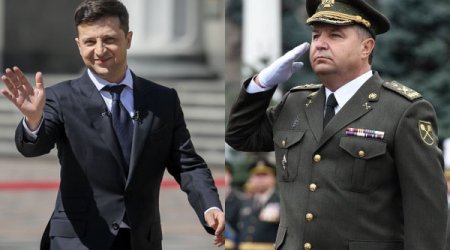 Zelenski Müdafiə nazirini itələdi (VİDEO)