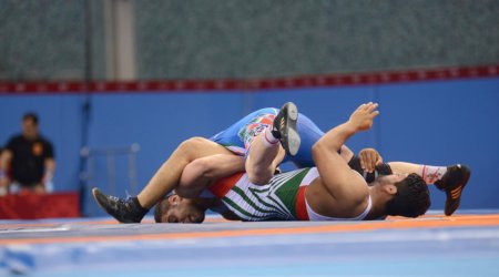 On second day of EYOF Azerbaijani wrestlers win two gold, three silver and one bronze medals