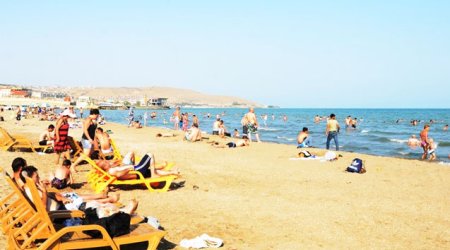 Bakıdakı yeni pulsuz çimərliklərdən - Fotolar