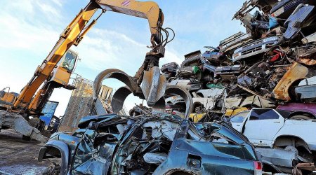 Azərbaycanda köhnə avtomobillər istismardan çıxarılır - VİDEO