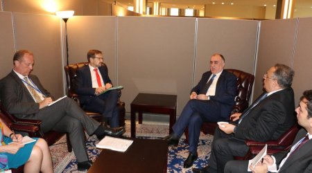 Azerbaijani FM meets with OSCE Secretary-General (PHOTO)