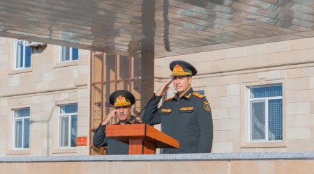 Vilayət Eyvazov əsgər və hərbi qulluqçularla görüşdü - FOTO