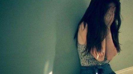 Beyləqanda 18 yaşlı qızı bu hala salıb yolun qırağına atdılar — Beyləqanda - FOTOLAR