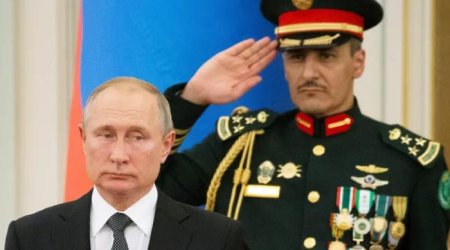 Putin Səudiyyə Ərəbistanında Rusiya himnini eşidib şok oldu - VİDEO
