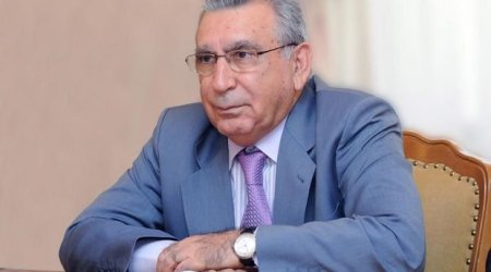 İlham Əliyev Ramiz Mehdiyevi vəzifəsindən azad etdi
