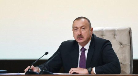 Prezidentin 10 sitatı: “Naftalin iyi verən insanlar artıq xalqı bezdirib”