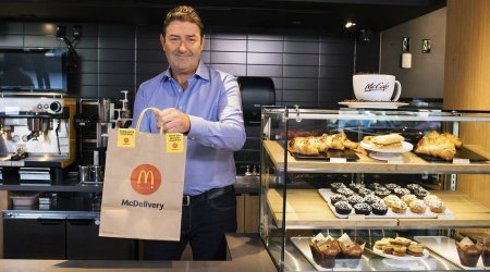 “McDonald’s” prezidenti qalmaqala görə vəzifəsini tərk edib