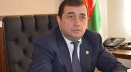 Azərbaycanda bu icra başçısı vətəndaşları qəbul etmir — FOTO