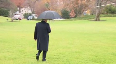 Uçuşa hazırlaşan prezident xanımını unutdu - VİDEO