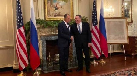 Vaşinqtonda Pompeo ilə Lavrov arasında görüş başlayıb