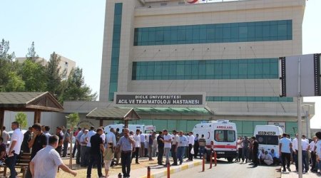 Boşanma cəhdi ailəvi davaya çevrildi: 12 yaralı var - VİDEO