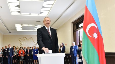 Prezident və ailəüzvləri də səs verib