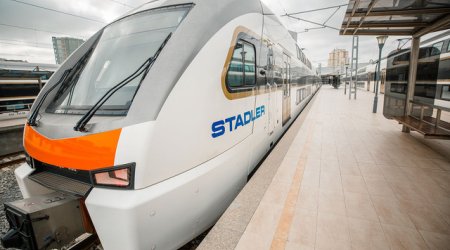На рейс Баку-Гянджа-Баку назначен дополнительный поезд