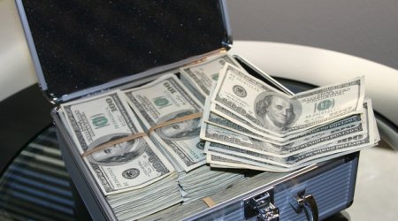 Валютные резервы Азербайджана превысили 51 млрд долларов