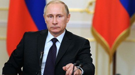 Putin Qətər əmiri və Abu Dabi vəliəhdi ilə Liviyadakı vəziyyəti müzakirə edib