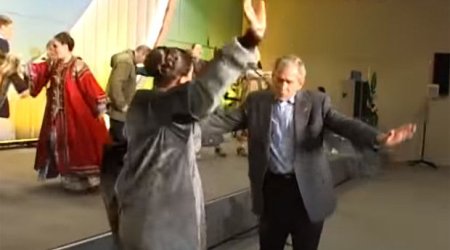 Putin və Buşun Soçidə rəqsi - VİDEO