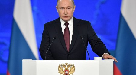 Putin Konstitusiya ilə bağlı referendum keçirilməsini təklif edib