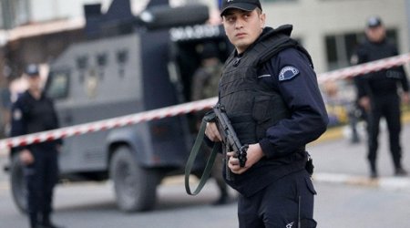 13 nəfərin öldüyü qan davası: 22 il axtarışda olan şəxsin gizləndiyi yer polisi şoka saldı - Video