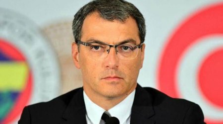 “Fənərbaxça” Komolli ilə yolları ayırdı