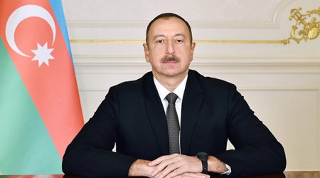 Prezident onlara fəxri ad verdi