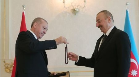 Ərdoğandan İlham Əliyevə özəl hədiyyə