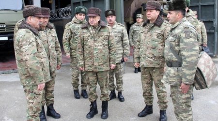 Azərbaycan prezidentinin köməkçisi döyüş texnikalarına baxış keçirdi - VİDEO